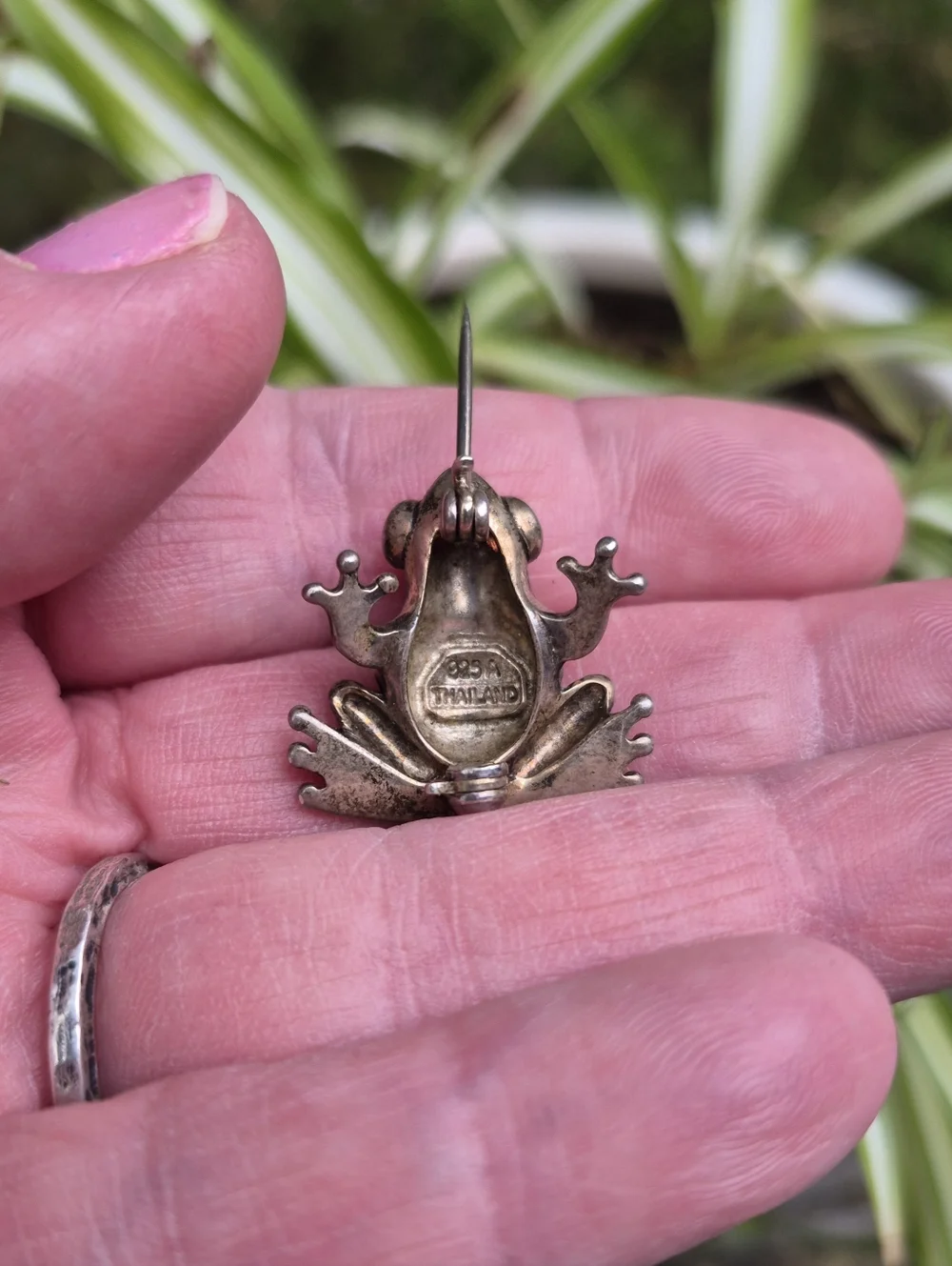 Vintage Sterling Silver 925 Guilloche Enamel Garnet Marcasite Frog Brooch Pin - Picture 2 of 10